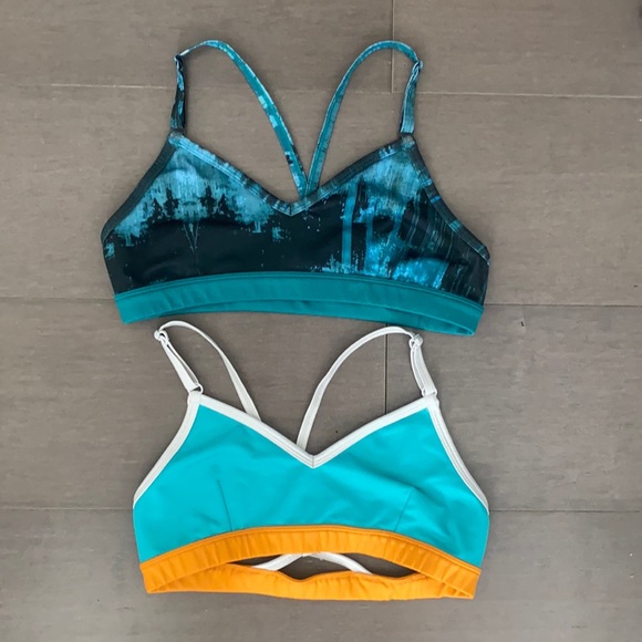 Adorable Alo Yoga Strappy Back Sports Bras (2) - Picture 1 of 2